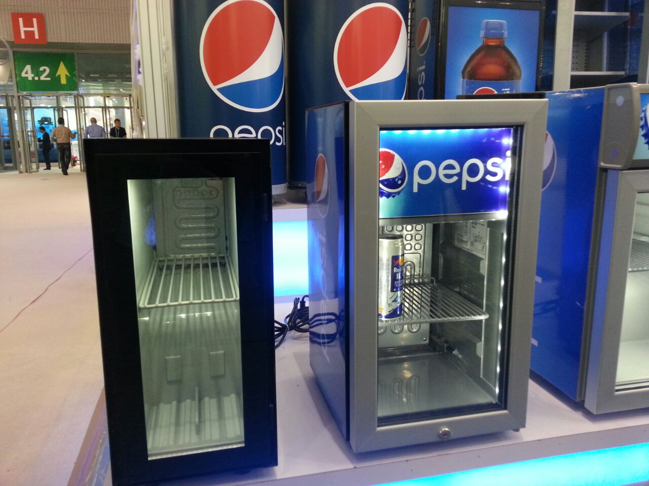 E7B6F56B-795D-469E-8A4A-F137AC2EE3FE